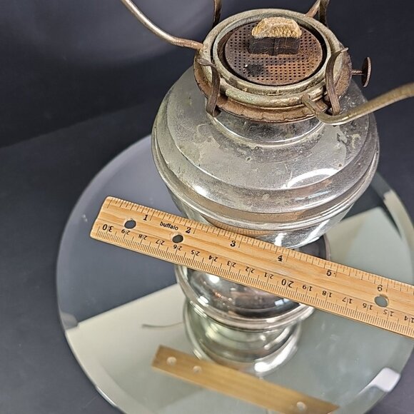 Vintage Oil Lamp Untested, No Chimney/Glass With Burner 682 - Picture 11 of 16